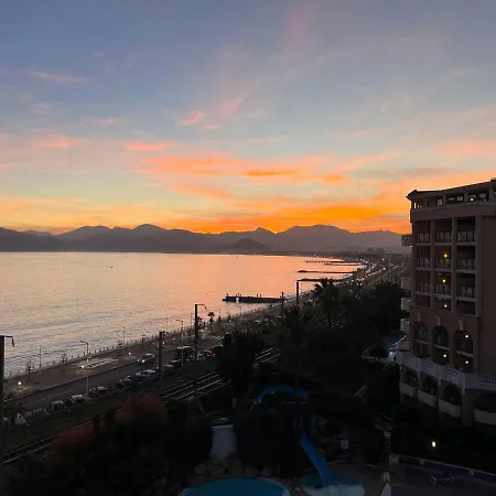 With Sea View, Aircondition And Parking Apartment Cannes