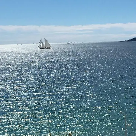 With Sea View, Aircondition And Parking Apartamento *